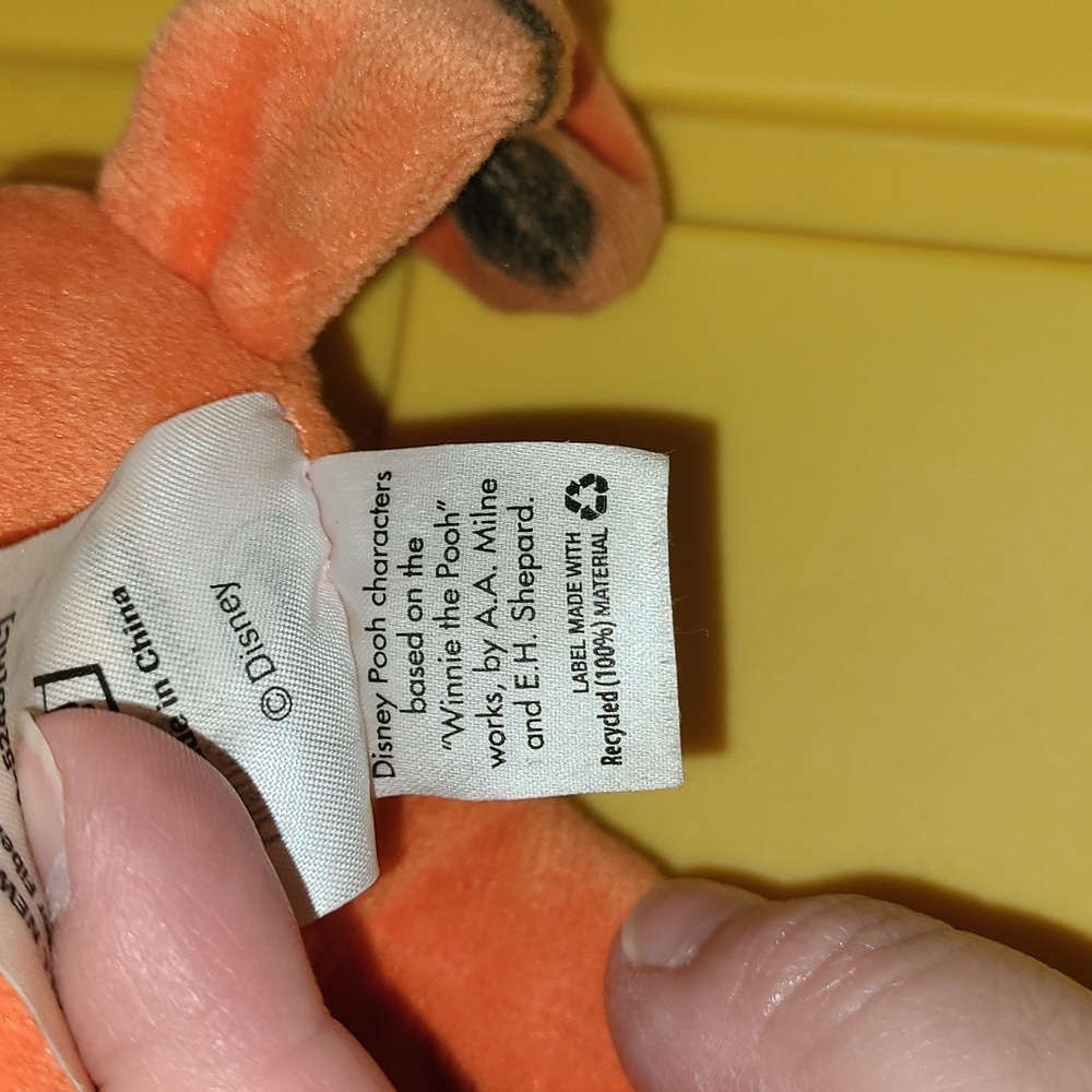 Tigger plush - Picture 4 of 4
